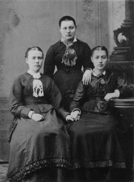 Sarah J. Skinner and Sarah McEnterfer with an unknown woman