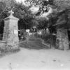 [Oak Hill Cemetery entrance 1915]
