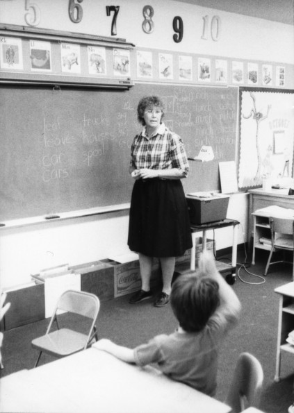 Cathy Lambert teaching at Ozark Elementary School in Gentry, AR
