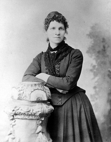 Nellie L. Gage