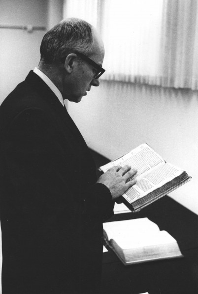 Wilber Alexander with a 1553 Tyndale Bible