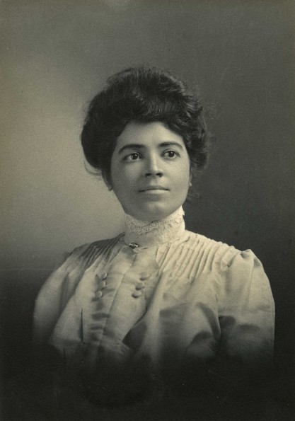 Unknown woman associated with the Moshier family