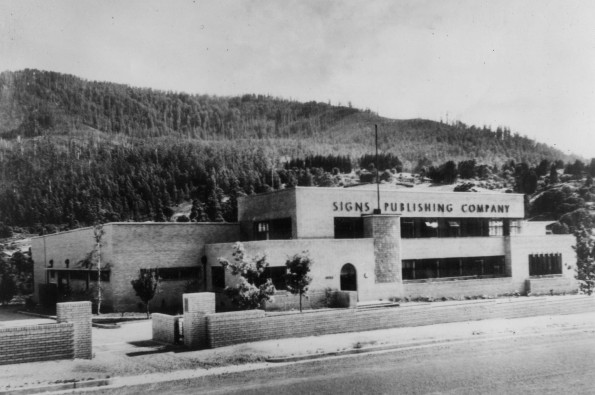 Signs Publishing Company