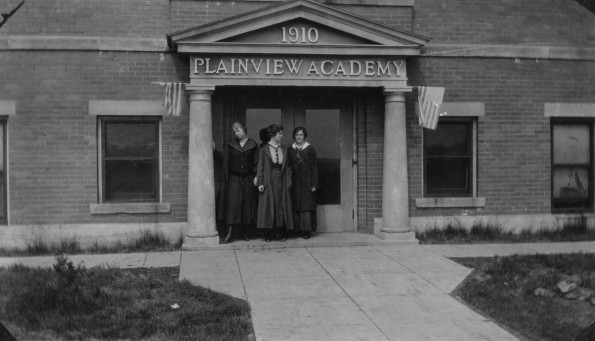 Plainview Academy visitors in front of the main building, early 19teens