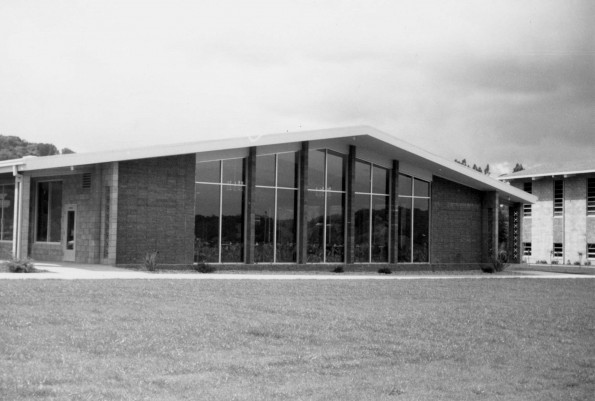 Rio Lindo Academy part of the main building