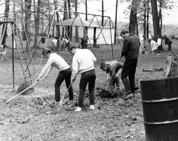 Andrews Academy students volunteer in the clean-up project