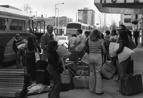 Festival of Faith, Lincoln Nebraska, 1978, Festival attendees waiting to load the bus for home