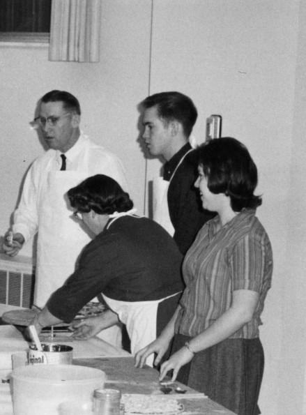 Andrews Academy Amateur Hour pizza time