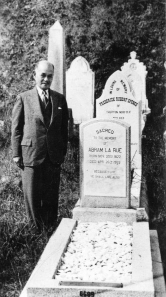 Abram La Rue gravesite