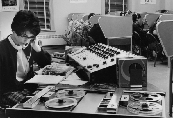 Walla Walla College modern language learning lab