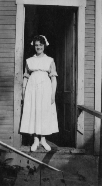 Hinsdale Sanitarium and Hospital nurse