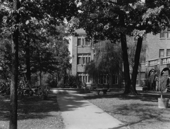 Hinsdale Sanitarium and Hospital