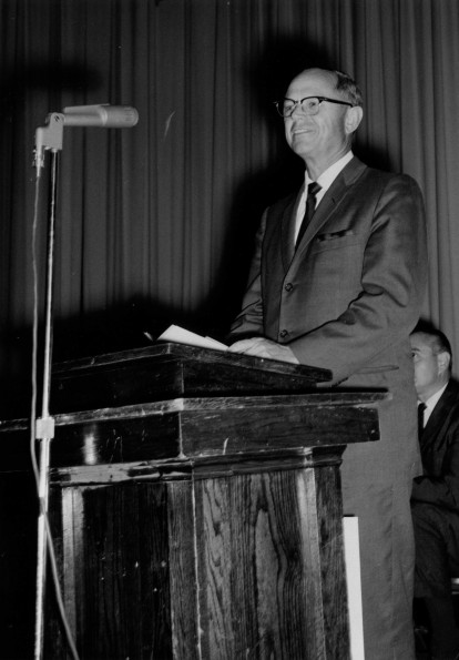 Andrews University president Richard L Hammill presenting a speech