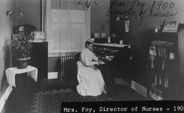 Battle Creek Sanitarium director of nurses, Mrs. Foy, 1900