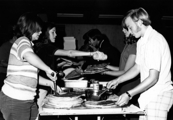 Andrews Academy pizza fund rasing