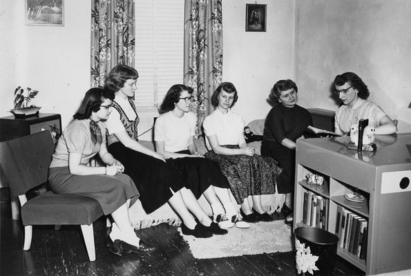 Emmanuel Missionary College Birch Hall (Interior)