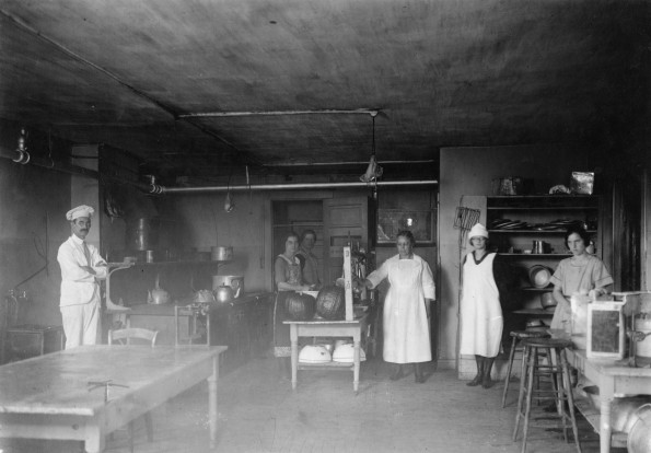 Emmanuel Missionary College Birch Hall (Cafeteria)