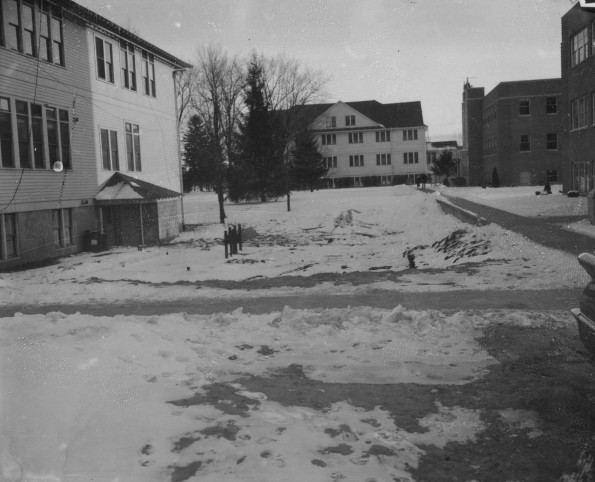 Emmanuel Missionary College Campus Scenes (Winter)