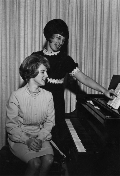 Alise Schram and Estelle Jorgensen