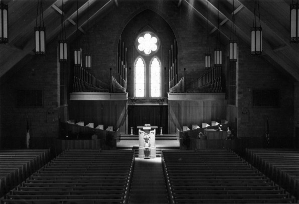 Andrews University Pioneer Memorial Church (Interior)