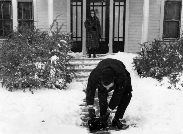 Andrews University Campus Scenes (Winter)