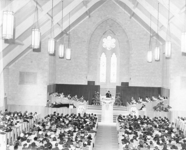 Andrews University Pioneer Memorial Church (Interior)