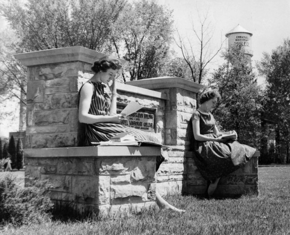 Emmanuel Missionary College Campus Scenes (Administration Memorial)