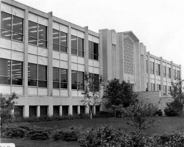 Andrews University James White Library
