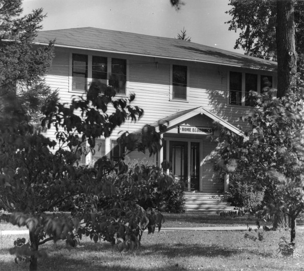Emmanuel Missionary College Home Economics Building (Campus Hall)