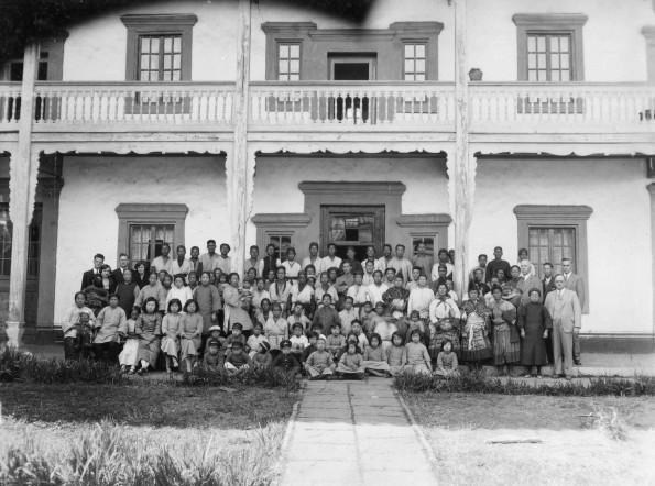 Harry Miller and other western workers with local Chinese members