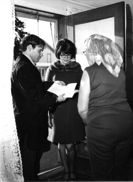 [Mr. and Mrs. Dennis Tidwell of Andrews University conduct a community health interest survey in Berrien Springs, Michigan]