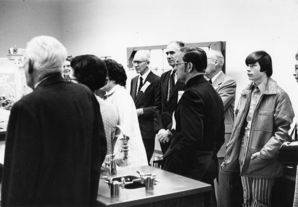 [Chemistry lab tour during Andrews University's 1973 alumni homecoming]