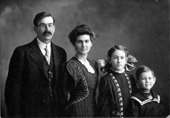 [Blythe Owen in a family portrait]