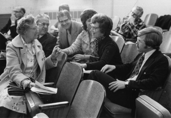 [Alumni on tour in the science building at Andrews University]
