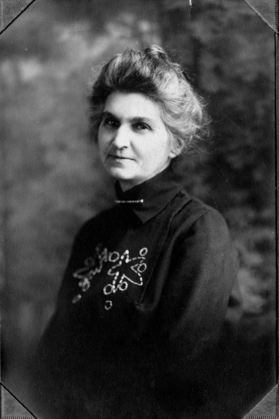 [Portrait of Minnie Belle Perkins Owen, mother of Blythe Owen]