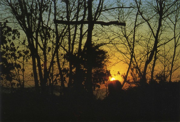 [Evening photograph of the Hill of Prayer, Oyatpong]