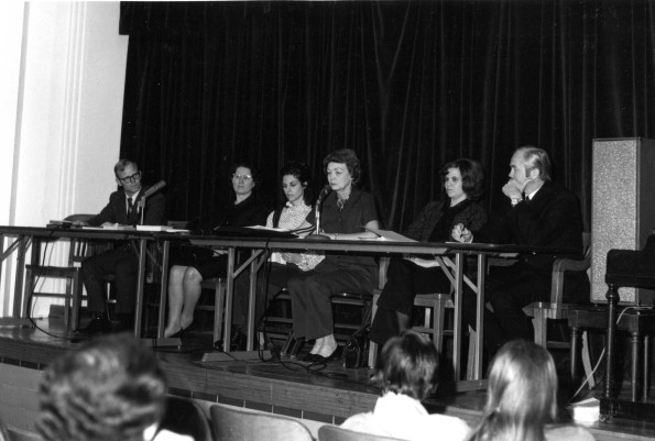 [Adventist Forum discussion of the role of women in church]