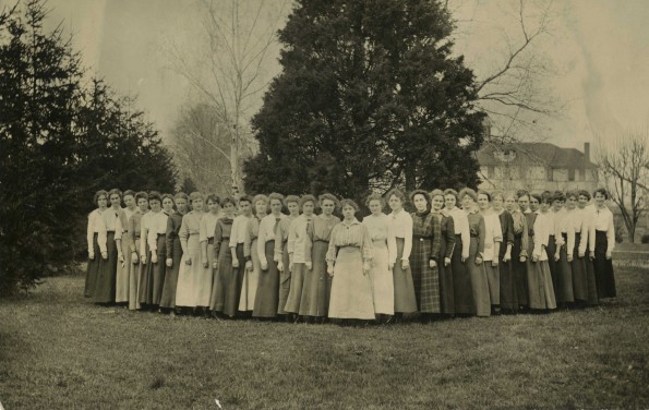 [The 1916 Emmanuel Missionary College Bible workers' band]