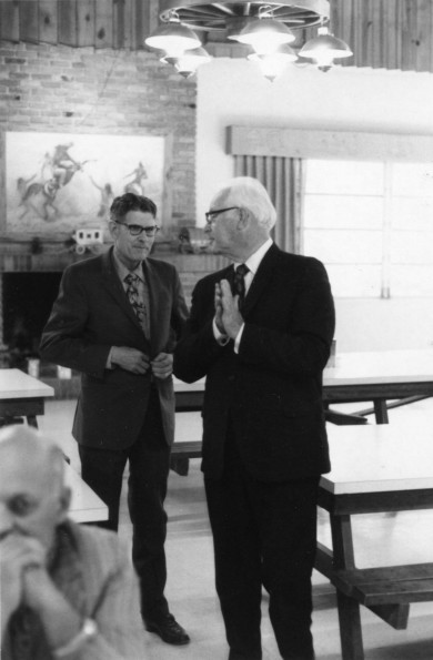 [Wilson J. Trickett visting with alumni]