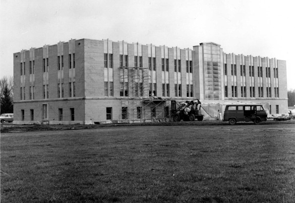 Andrews University Administration building under construction