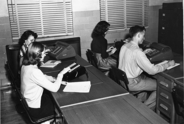 [Business administration class at Emmanuel Missionary College]