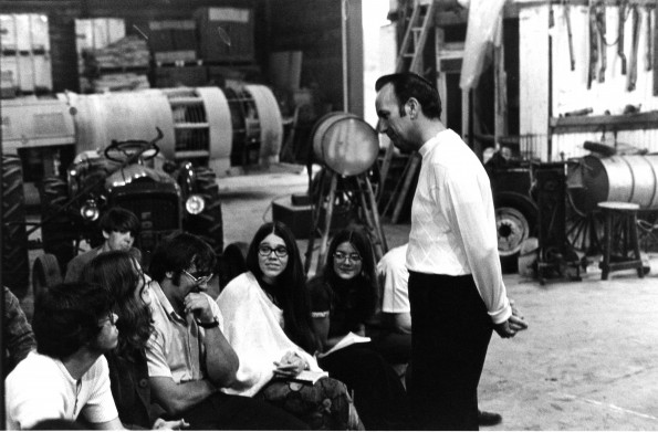 [Meeting of a forum discussion group at Andrews University]