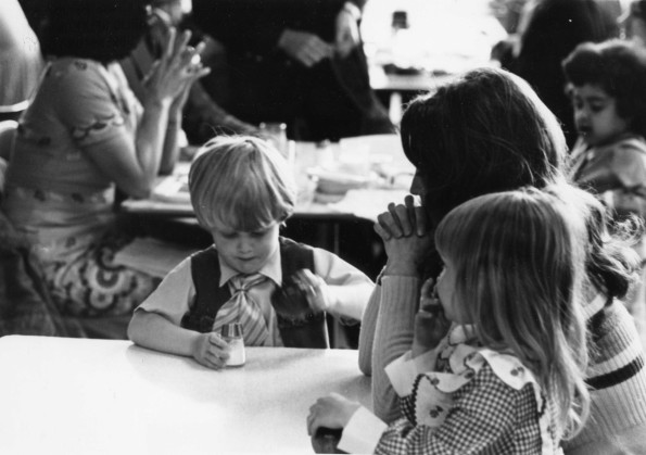 [Mealtime for the kids at the 1973 Andrews University alumni weekend]