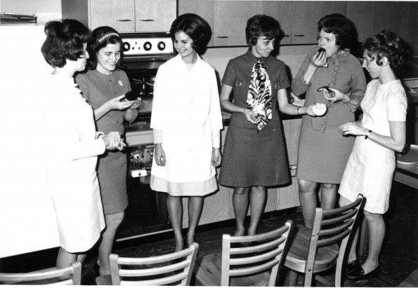 [Members of Andrews University's Campus Women's Club meet over cupcakes]