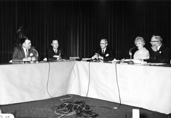 Discussion on church unity at Andrews University Homecoming