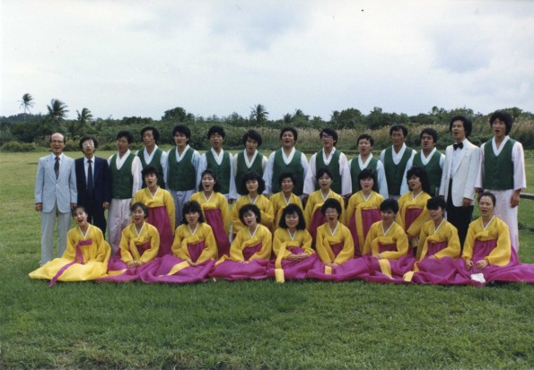 [Korean VOP Choir at the Adventist World Radio-Asia dedication]
