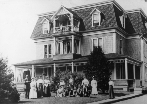 [Knowlton Sanitarium in Quebec]