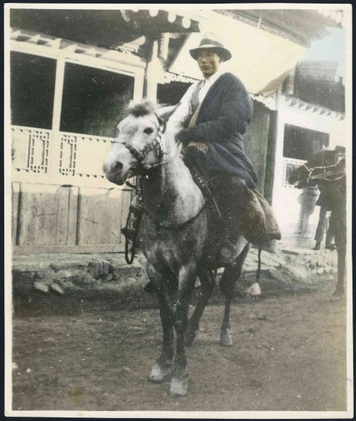 [Feng Yung-seng on the back of a horse]