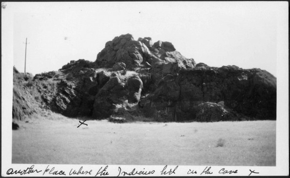 ["The Devil's Gate" rock formation at Massacre Rocks State Park in Idaho]