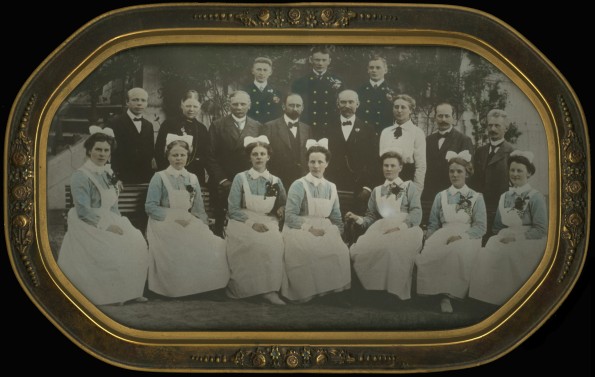 Unknown group of people connected with the Portland Sanitarium